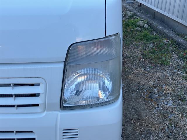 キャリイトラック 4WD 軽トラック パワステ 5速マニュアル ヘッドライトレベライザー エアコン 三方開 積載量350kg(5枚目)