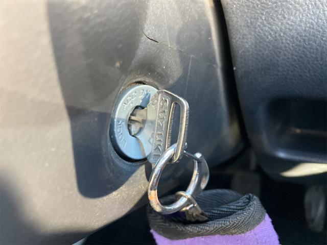 キャリイトラック 4WD 軽トラック パワステ 5速マニュアル ヘッドライトレベライザー エアコン 三方開 積載量350kg(55枚目)