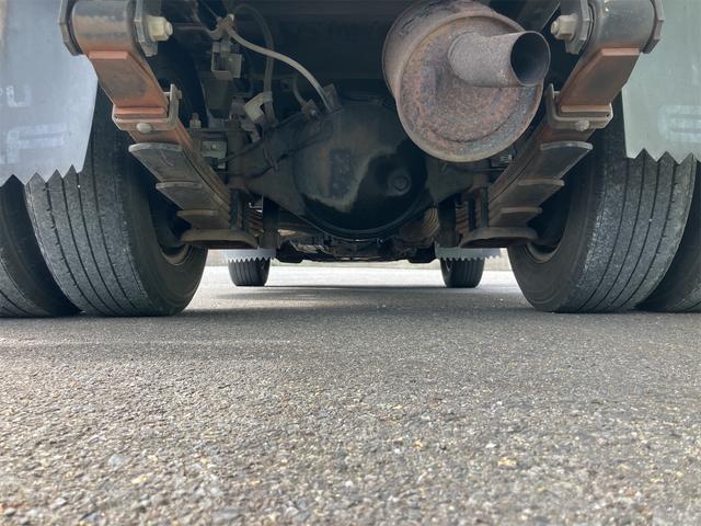 エルフトラック 2.0t平ボディー オートマチック 後輪ダブル アイドリングストップ エアコン パワーステアリング パワーウィンドウ 運転席エアバッグ 積載量2000kg(21枚目)