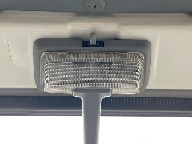 エルフトラック 2.0t平ボディー オートマチック 後輪ダブル アイドリングストップ エアコン パワーステアリング パワーウィンドウ 運転席エアバッグ 積載量2000kg(40枚目)