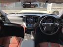 車を運転する際には運転席の存在は欠かせません。なのでしっかりとチェックしたいポイントですね。