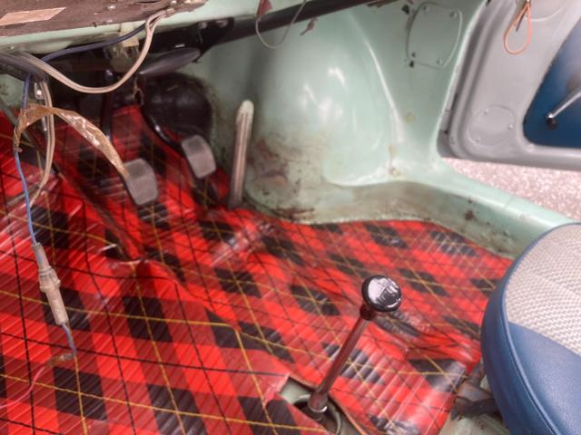 Ｒ３６０クーペ 　エンジンＯＨ済み　４速マニュアル車　４人乗り　全塗装済み　ウェーザーゴム　フロントリア交換済み　新品パーツ１００点以上あり　８シングルナンバー　ワンオーナー（28枚目）