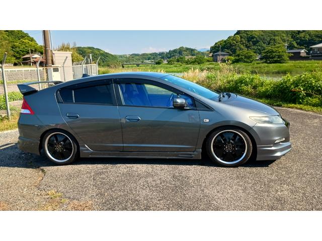 インサイト Ｇ　無限フルエアロ　社外アルミホイール　社外マフラー　車高調　ハイブリッドバッテリー残量７５％　クラッツィオシートカバー（18枚目）