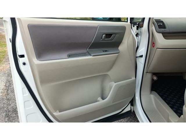 ノア Ｘ　スマートエディション　フリップダウンモニター付き　オートマ　両側パワースライド　スマートキー　バックカメラ（21枚目）