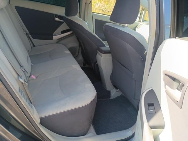 プリウス S LEDエディション 電動格納ミラー パワステ 社外15インチアルミホイール グレー オートマ ナビ(15枚目)