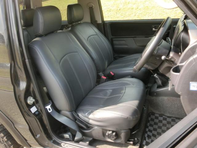 キックス RX 4WD ターボ 5MT リフトアップ公認 マッドタイヤ MKWアルミホイール オーバーフェンダー JAOSアンダーガード JAOSマッドフラップ 社外マフラー (ブラック)(6枚目)