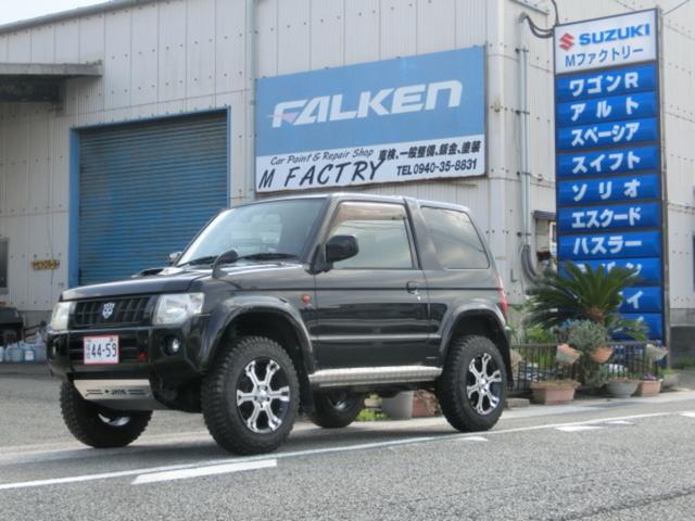 キックス RX 4WD ターボ 5MT リフトアップ公認 マッドタイヤ MKWアルミホイール オーバーフェンダー JAOSアンダーガード JAOSマッドフラップ 社外マフラー (ブラック)(9枚目)