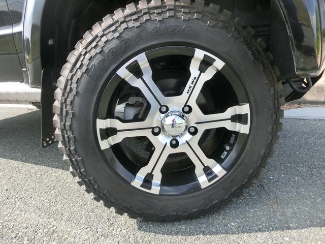 キックス RX 4WD ターボ 5MT リフトアップ公認 マッドタイヤ MKWアルミホイール オーバーフェンダー JAOSアンダーガード JAOSマッドフラップ 社外マフラー (ブラック)(22枚目)