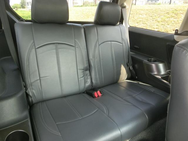 キックス RX 4WD ターボ 5MT リフトアップ公認 マッドタイヤ MKWアルミホイール オーバーフェンダー JAOSアンダーガード JAOSマッドフラップ 社外マフラー (ブラック)(31枚目)