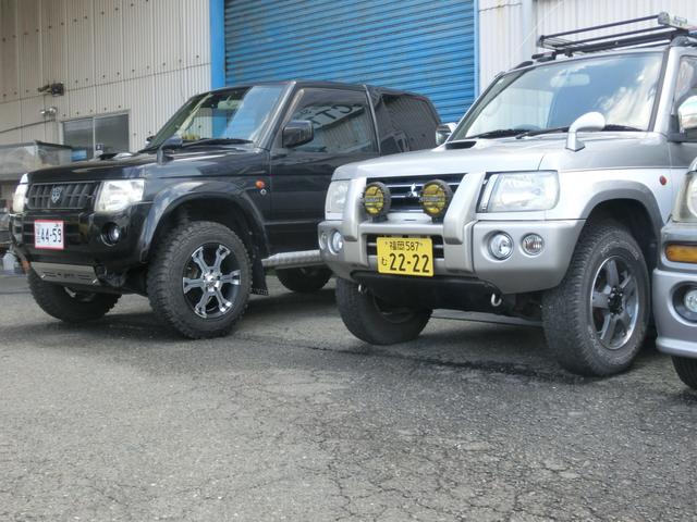 キックス RX 4WD ターボ 5MT リフトアップ公認 マッドタイヤ MKWアルミホイール オーバーフェンダー JAOSアンダーガード JAOSマッドフラップ 社外マフラー (ブラック)(51枚目)