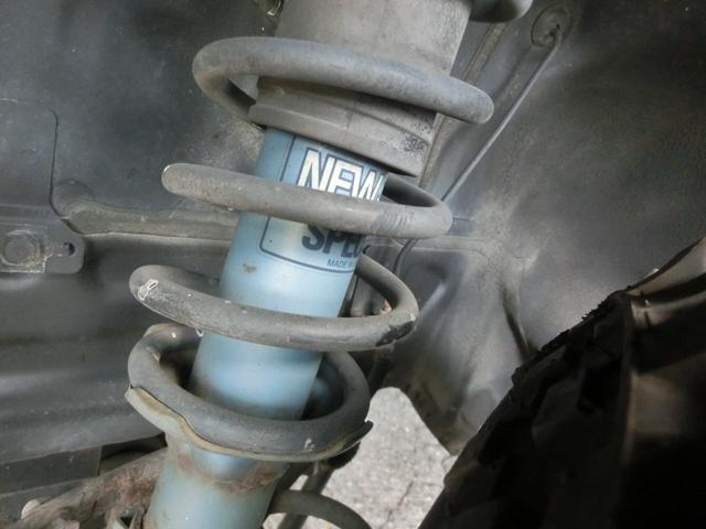 キックス RX 4WD ターボ 5MT リフトアップ公認 マッドタイヤ MKWアルミホイール オーバーフェンダー JAOSアンダーガード JAOSマッドフラップ 社外マフラー (ブラック)(61枚目)