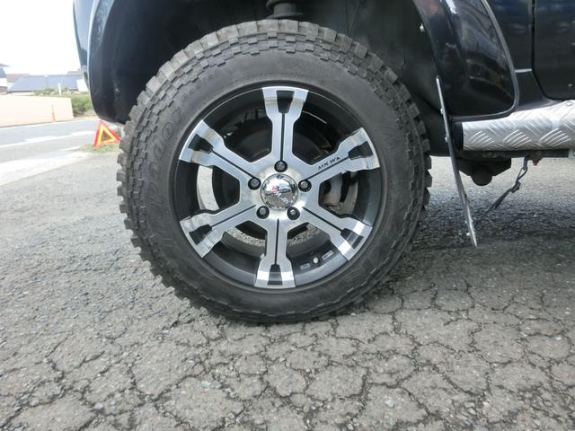 キックス RX 4WD ターボ 5MT リフトアップ公認 マッドタイヤ MKWアルミホイール オーバーフェンダー JAOSアンダーガード JAOSマッドフラップ 社外マフラー (ブラック)(62枚目)