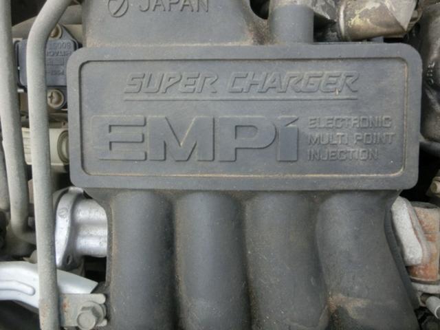 サンバートラック SDX スーパーチャージャー 三方開 4WD 4気筒 スーパーチャージャー付エンジン 切替式4WD 5速マニュアルミッション エアコン付 Tベルト交換済 車検8年4月まで (ホワイト)(12枚目)