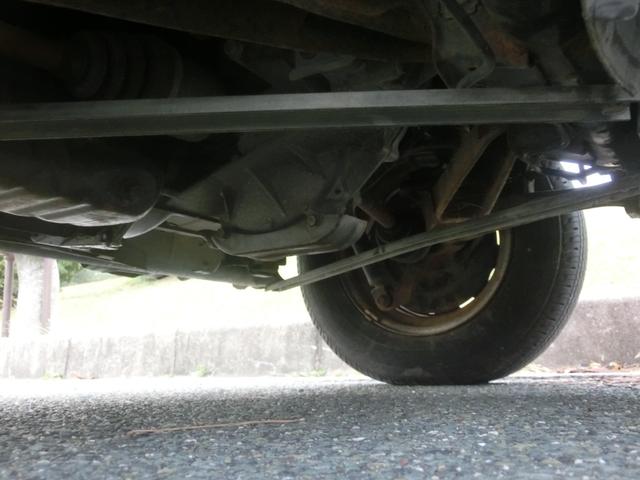 サンバートラック ＳＤＸ　スーパーチャージャー　三方開　４ＷＤ　４気筒　スーパーチャージャー付エンジン　切替式４ＷＤ　５速マニュアルミッション　エアコン付　Ｔベルト交換済　車検８年４月まで　（ホワイト）（40枚目）