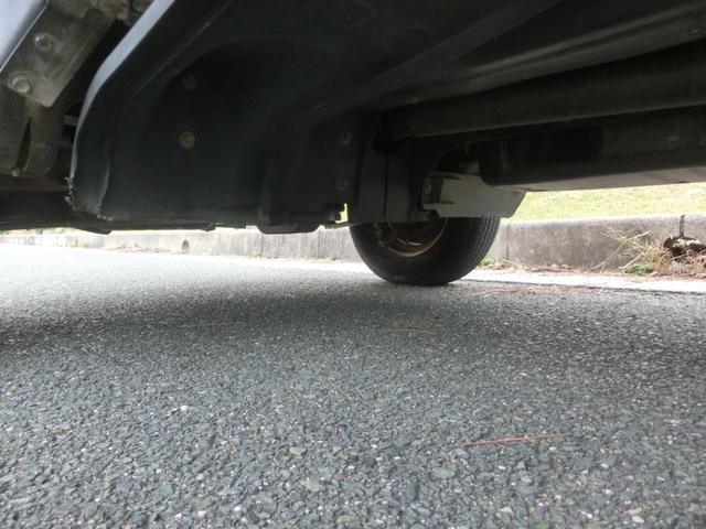 サンバートラック ＳＤＸ　スーパーチャージャー　三方開　４ＷＤ　４気筒　スーパーチャージャー付エンジン　切替式４ＷＤ　５速マニュアルミッション　エアコン付　Ｔベルト交換済　車検８年４月まで　（ホワイト）（60枚目）