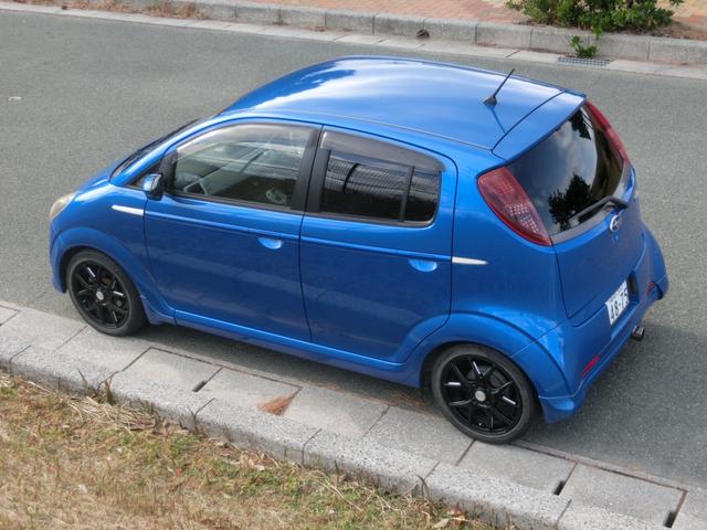 R2 タイプS S 4気筒DOHCインタークーラー付きスーパーチャージャー 7速MTシフト付CVT 4輪独立サスペンション テイン車高調 STIゲノムマフラー LEDテールランプ インナーカーボンヘッドライト(5枚目)