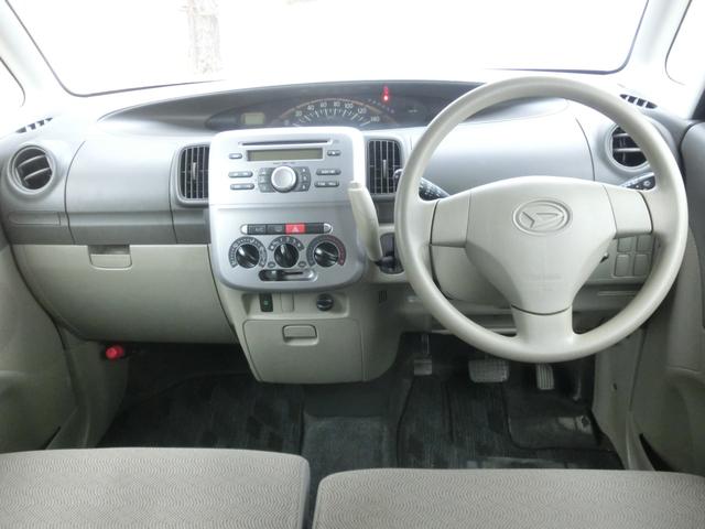 タント 　スローパー　車椅子　スロープ付き　リヤシート付４人乗り　車椅子移動車　車検８年８月　福祉車両　Ｔチェーン式エンジン　ＣＶＴ　フル装備　エアコン　リヤシート取外し可能（8枚目）