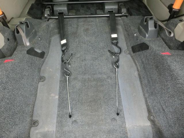 タント 　スローパー　車椅子　スロープ付き　リヤシート付４人乗り　車椅子移動車　車検８年８月　福祉車両　Ｔチェーン式エンジン　ＣＶＴ　フル装備　エアコン　リヤシート取外し可能（12枚目）