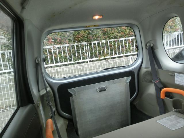 タント 　スローパー　車椅子　スロープ付き　リヤシート付４人乗り　車椅子移動車　車検８年８月　福祉車両　Ｔチェーン式エンジン　ＣＶＴ　フル装備　エアコン　リヤシート取外し可能（62枚目）