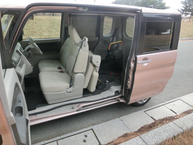 タント 車椅子移動車 電動ウインチ 車イス固定具 スロープ リヤシート付4人乗り Tチェーン式エンジン CVT フル装備 福祉車両(17枚目)