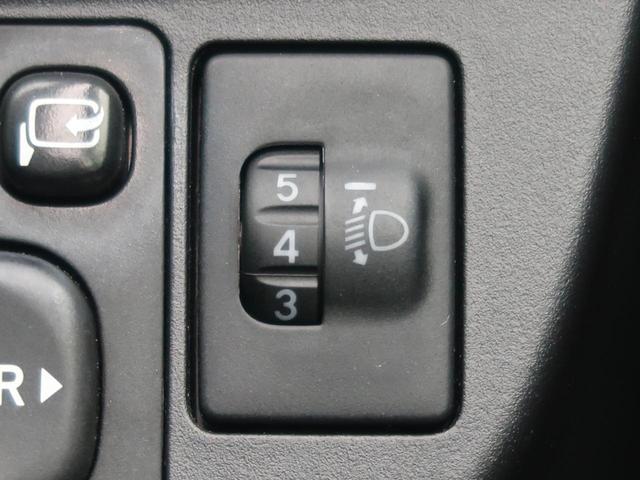 G ハイブリッド 禁煙車 純正ナビ バックカメラ シートヒーター スマートキー オートライト オートエアコン 革巻きステアリング CD再生 地デジ プライバシーガラス 電動格納ミラー アイドリングストップ(39枚目)
