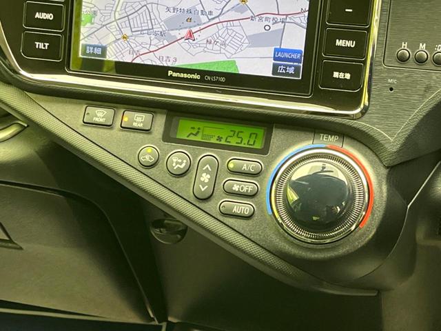 Gブラックソフトレザーセレクション 禁煙車 SDナビ バックカメラ Bluetooth フルセグ 合皮レザーシート LEDヘッドライト ETC シートヒーター スマートキー オートライト 革巻きステアリング ステアリングスイッチ(11枚目)