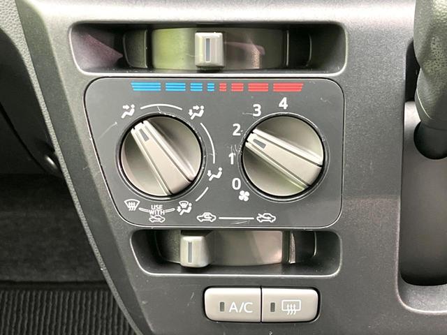 L SAIII 禁煙車 衝突軽減装置 コーナーセンサー 踏み間違い防止 オートハイビーム 車線逸脱警報 純正オーディオ アイドリングストップ プライバシーガラス ドアバイザー ふらつき防止機能 AUX接続(7枚目)
