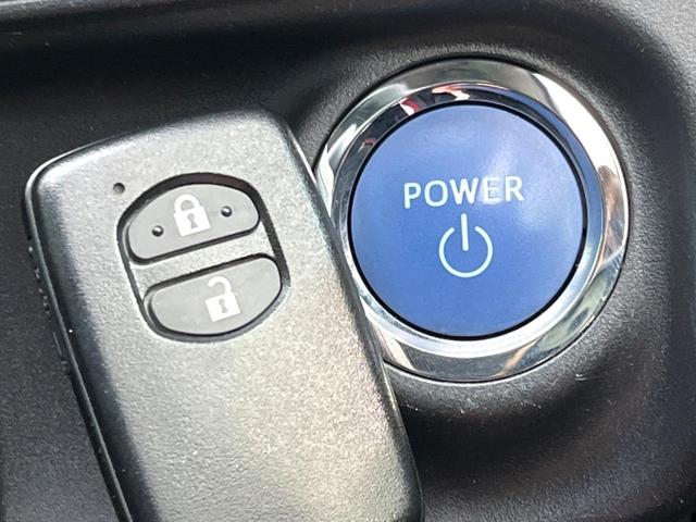S 禁煙車 純正9型ナビ バックカメラ Bluetooth再生 フルセグTV ETC シートヒーター スマートキー オートライト オートエアコン ステアリングスイッチ 盗難防止装置 ドアバイザー(7枚目)
