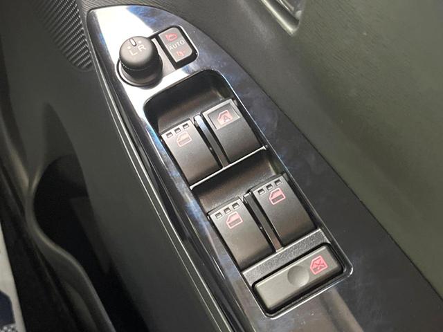 カスタムX トップエディションSAIII 両側電動スライド 衝突軽減装置 禁煙車 純正ナビ バックカメラ Bluetooth再生 フルセグTV ETC シートヒーター ハーフレザーシート LEDヘッドライト LEDフロントフォグ スマートキ-(36枚目)
