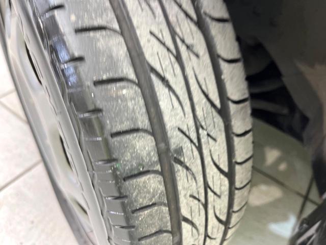 G 衝突軽減装置 禁煙車 ETC ドライブレコーダー シートヒーター 誤発進抑制 スマートキ- オートエアコン シートアンダーボックス 電動格納ミラー プライバシーガラス ドアバイザー(22枚目)