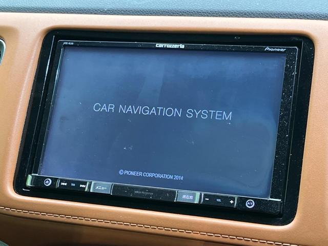 ハイブリッドＺ　衝突軽減装置　禁煙車　カロッツェリア製８型ナビ　バックカメラ　ＥＴＣ　Ｂｌｕｅｔｏｏｔｈ再生　フルセグＴＶ　シートヒーター　ハーフレザーシート　ＬＥＤヘッドライト　クルーズコントロール(4枚目)