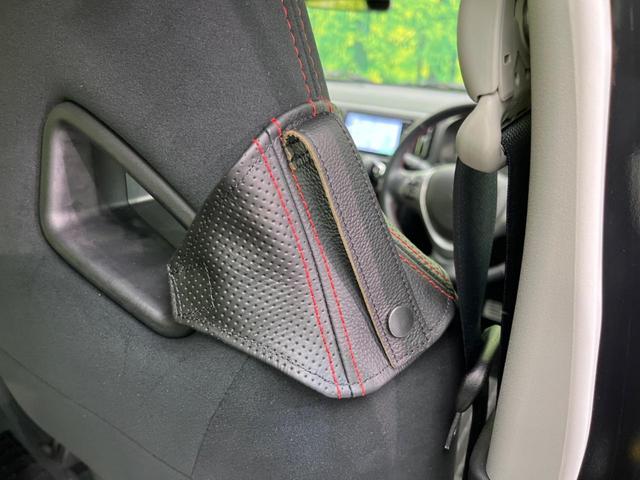 ベースグレード　衝突軽減装置　禁煙車　パナソニックナビ　Ｂｌｕｅｔｏｏｔｈ　フルセグ　ＥＴＣ　スマートキー　ＨＩＤヘッド　オートマチックハイビーム　車線逸脱警報　オートライト　革巻きステアリング　ステアリングスイッチ(37枚目)