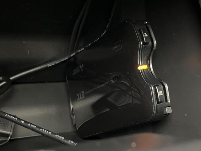 タント カスタムＲＳ　トップエディションＳＡＩＩ　ターボ　両側パワースライドドア　衝突軽減装置　禁煙車　純正ＳＤナビ　バックカメラ　ＥＴＣ　Ｂｌｕｅｔｏｏｔｈ　フルセグ　ドラレコ　スマートキー　ブラック合皮シート　ＬＥＤヘッド　ＬＥＤフォグ（7枚目）