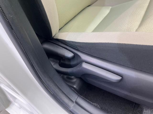 アクア Ｓ　純正ナビ　禁煙車　バックカメラ　ＥＴＣ　Ｂｌｕｅｔｏｏｔｈ　シートヒーター　スマートキ－　オートエアコン　オートライト　電動格納ミラー　プライバシーガラス　ドアバイザー　地デジ（36枚目）