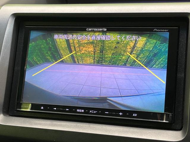 ステップワゴンスパーダ Ｚ　フリップダウンモニター　両側電動スライド　禁煙車　ＳＤナビ　バックカメラ　ＥＴＣ　Ｂｌｕｅｔｏｏｔｈ　フルセグ　ドライブレコーダー　オートライト　オートエアコン　ＨＩＤヘッド　革巻きステアリング（5枚目）