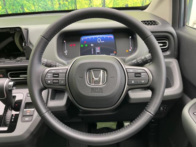 フリード クロスター　登録済未使用車　両側電動スライドドア　衝突軽減　レーダークルーズ　シートヒーター　スマートキー　ＬＥＤヘッド　ＬＥＤフォグレーンキープ　クリアランスソナー　ハーフレザーシート　オートマチックハイビーム（13枚目）