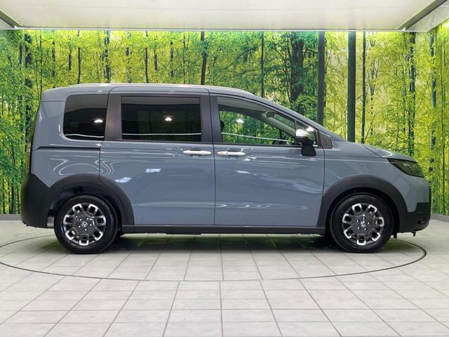 フリード クロスター　登録済未使用車　両側電動スライドドア　衝突軽減　レーダークルーズ　シートヒーター　スマートキー　ＬＥＤヘッド　ＬＥＤフォグレーンキープ　クリアランスソナー　ハーフレザーシート　オートマチックハイビーム（47枚目）
