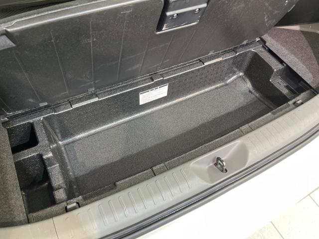 プリウスアルファ Ｓ　禁煙車　純正ＳＤナビ　バックカメラ　ＥＴＣ　ステアリングスイッチ　オートエアコン　純正１６インチアルミホイール　フォグランプ　ＣＤ再生　地デジ　盗難防止装置　プライバシーガラス　オートライト（34枚目）