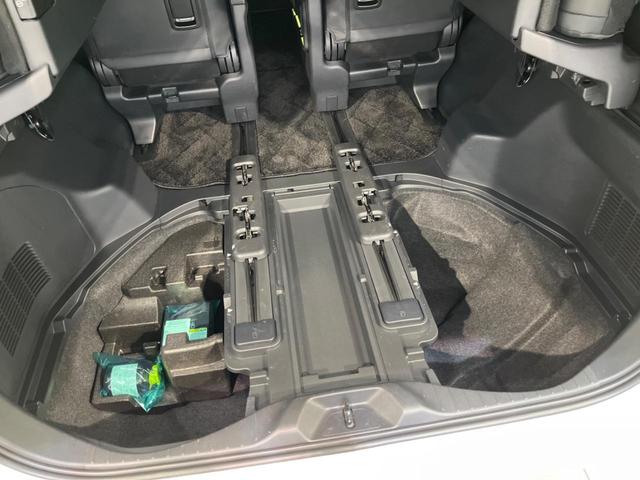 アルファード Ｚ　サンルーフ　フリップダウンモニター　両側電動スライドドア　衝突軽減装置　禁煙車　１４型ディスプレイオーディオ　全周囲カメラ　レーダークルーズ　ＥＴＣ　Ｂｌｕｅｔｏｏｔｈ　フルセグ　ドラレコ（35枚目）