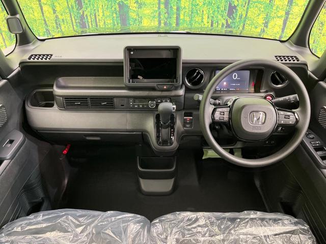 Ｎ－ＢＯＸカスタム ベースグレード　届出済未使用車　衝突軽減装置　電動スライド　スマートキー　シートヒーター　ステアリングスイッチ　車線逸脱警報　オートマチックハイビーム　踏み間違い防止　コーナーセンサー　ＬＥＤヘッドライト（2枚目）