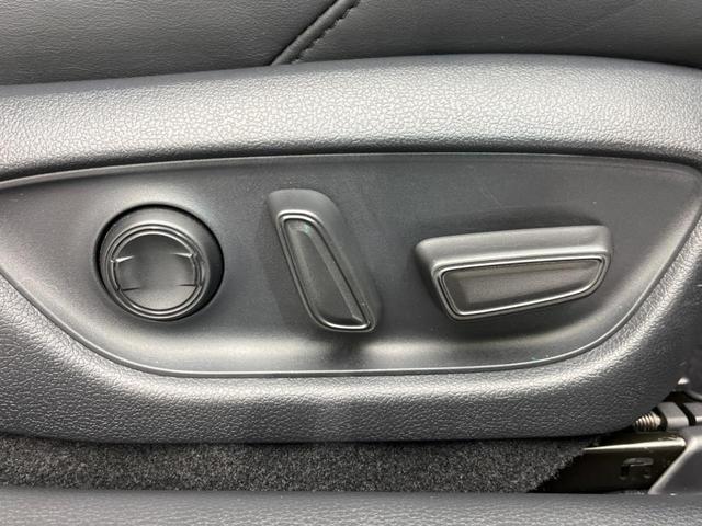 クラウンハイブリッド ＲＳアドバンス　衝突軽減装置　禁煙車　ナビ付１２．３型ディスプレイオーディオ　革シート　レーダークルーズ　バックカメラ　ＥＴＣ　Ｂｌｕｅｔｏｏｔｈ　ドライブレコーダー　シートヒーター　パワーシート　ＬＥＤヘッドライト（35枚目）
