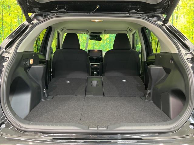 ヤリスクロス ハイブリッドＧ　禁煙車　セーフティセンス　レーダークルーズ　純正８型ディスプレイ　ナビキット　シートヒーター　電動バックドア　全周囲カメラ　ＡＣ１００Ｖ電源　ＥＴＣ　ハンドルヒーター　純正１６インチＡＷ　スマートキー（32枚目）