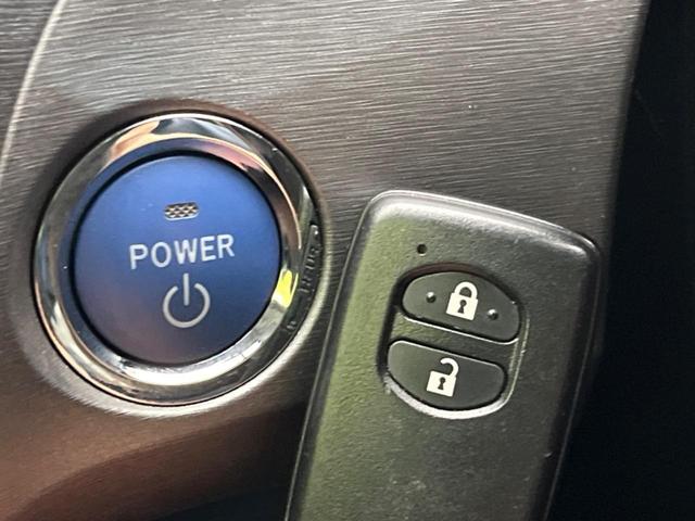 プリウス Ｓ　純正ＳＤナビ　バックカメラ　禁煙車　スマートキー　ＨＩＤヘッド　ビルトインＥＴＣ　オートライト　オートエアコン　純正１５インチアルミ　Ｂｌｕｅｔｏｏｔｈ　ＣＤ　ＤＶＤ再生　フルセグ（6枚目）
