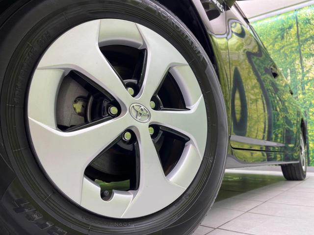プリウス Ｓ　純正ＳＤナビ　バックカメラ　禁煙車　スマートキー　ＨＩＤヘッド　ビルトインＥＴＣ　オートライト　オートエアコン　純正１５インチアルミ　Ｂｌｕｅｔｏｏｔｈ　ＣＤ　ＤＶＤ再生　フルセグ（13枚目）