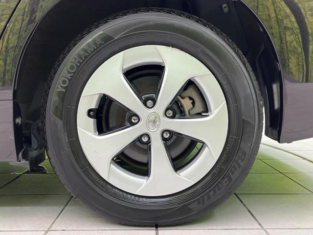 プリウス Ｓ　純正ＳＤナビ　バックカメラ　禁煙車　スマートキー　ＨＩＤヘッド　ビルトインＥＴＣ　オートライト　オートエアコン　純正１５インチアルミ　Ｂｌｕｅｔｏｏｔｈ　ＣＤ　ＤＶＤ再生　フルセグ（23枚目）