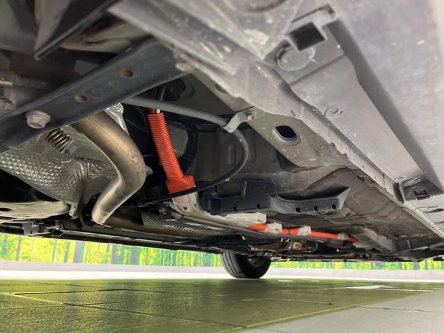 プリウス Ｓ　純正ＳＤナビ　バックカメラ　禁煙車　スマートキー　ＨＩＤヘッド　ビルトインＥＴＣ　オートライト　オートエアコン　純正１５インチアルミ　Ｂｌｕｅｔｏｏｔｈ　ＣＤ　ＤＶＤ再生　フルセグ（30枚目）