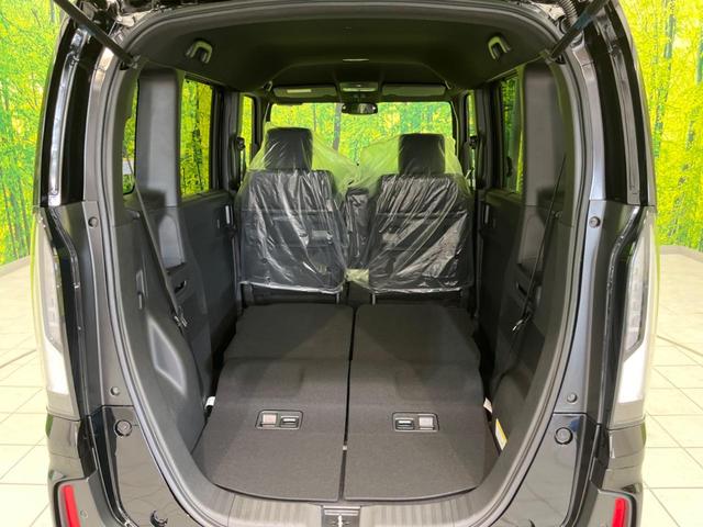 Ｎ－ＢＯＸカスタム ベースグレード　届出済未使用車　両側電動スライド　衝突軽減装置　スマートキー　シートヒーター　ステアリングスイッチ　車線逸脱警報　オートマチックハイビーム　踏み間違い防止　コーナーセンサー　ＬＥＤヘッドライト（34枚目）