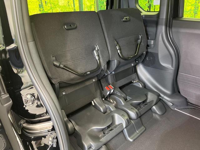 Ｎ－ＢＯＸカスタム ベースグレード　届出済未使用車　両側電動スライド　衝突軽減装置　スマートキー　シートヒーター　ステアリングスイッチ　車線逸脱警報　オートマチックハイビーム　踏み間違い防止　コーナーセンサー　ＬＥＤヘッドライト（36枚目）