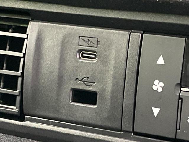 Ｎ－ＢＯＸカスタム ベースグレード　届出済未使用車　両側電動スライド　衝突軽減装置　スマートキー　シートヒーター　ステアリングスイッチ　車線逸脱警報　オートマチックハイビーム　踏み間違い防止　コーナーセンサー　ＬＥＤヘッドライト（52枚目）