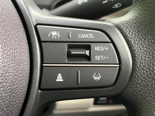 Ｎ－ＢＯＸ ベースグレード　届出済未使用車　電動スライド　衝突軽減装置　スマートキー　シートヒーター　ステアリングスイッチ　車線逸脱警報　オートマチックハイビーム　踏み間違い防止　コーナーセンサー　ＬＥＤヘッドライト（5枚目）